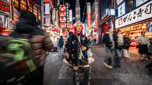 A Night Photoshoot Experience in Osaka